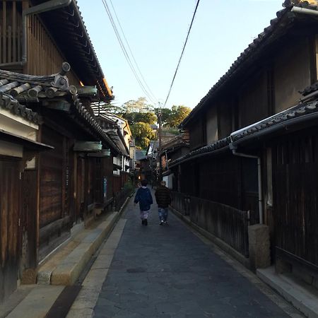 城跡石垣上の絶景古民家宿 鞆城茶屋庵 Tomo Zewnętrze zdjęcie