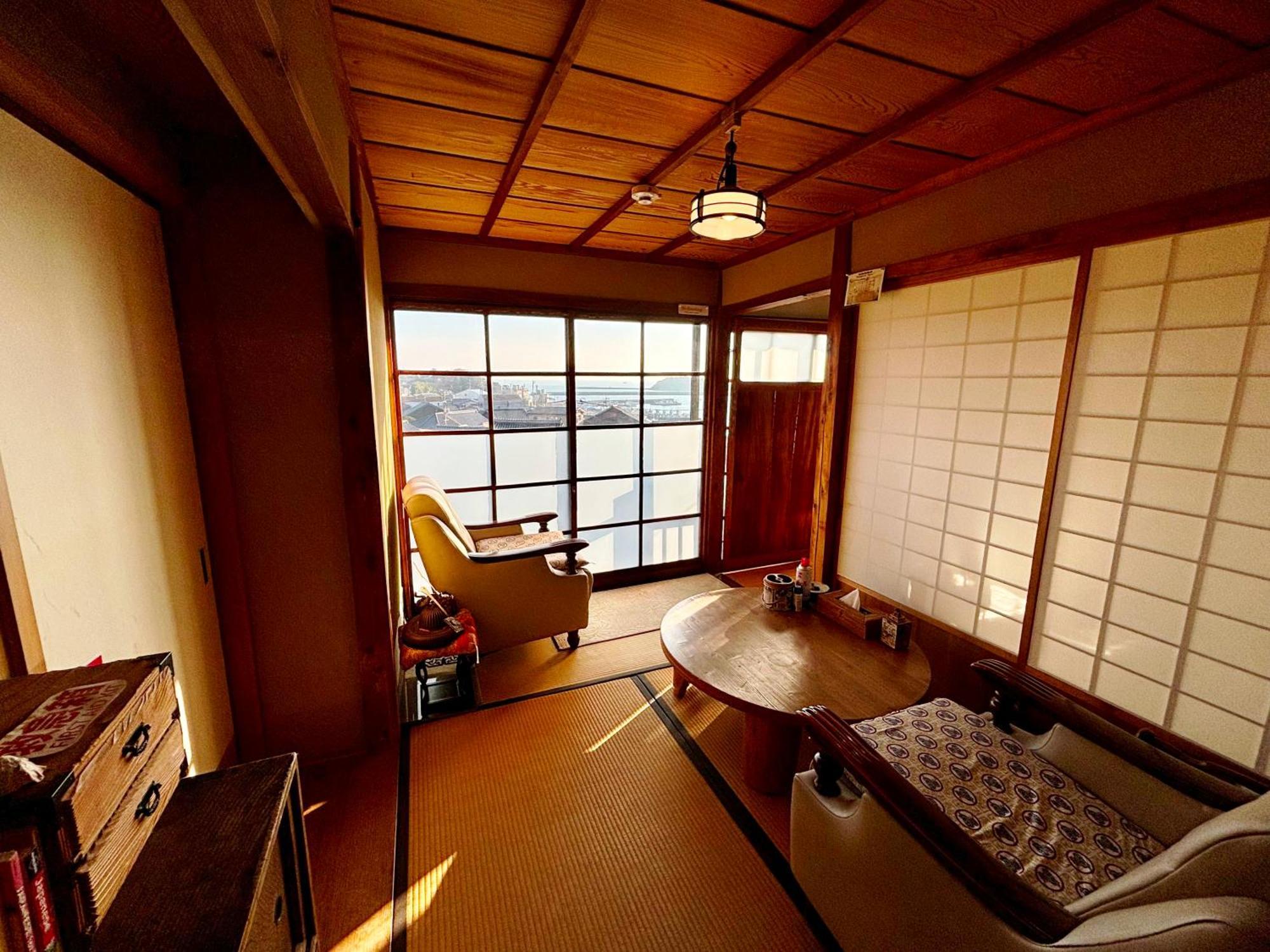 城跡石垣上の絶景古民家宿 鞆城茶屋庵 Tomo Zewnętrze zdjęcie
