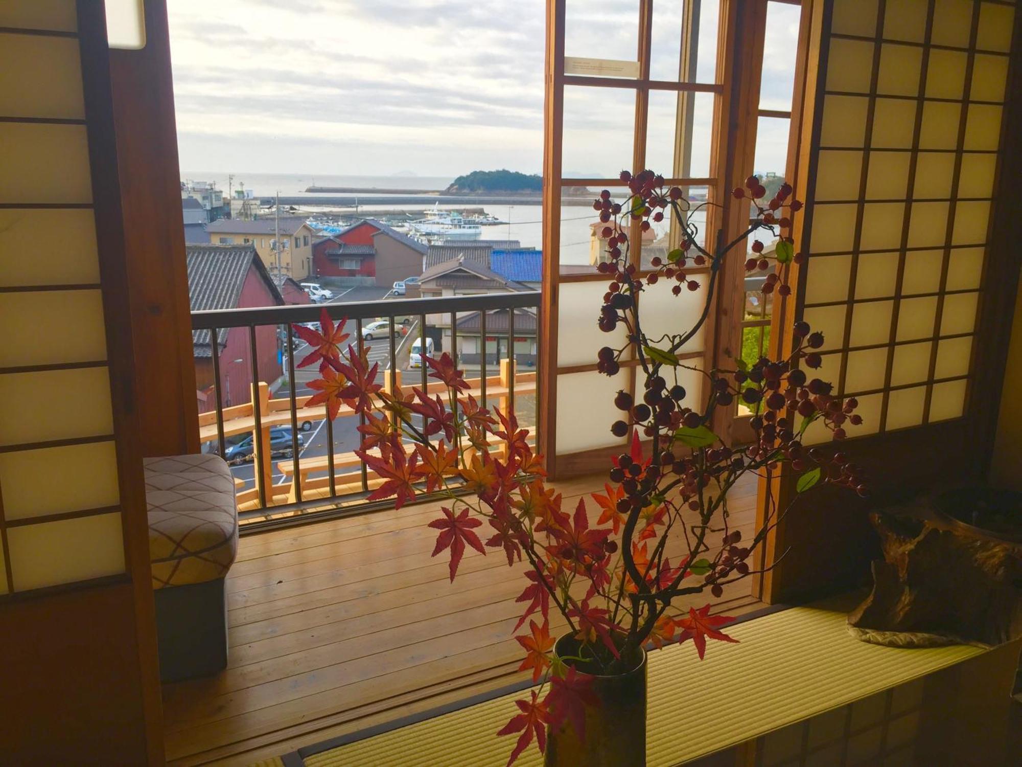 城跡石垣上の絶景古民家宿 鞆城茶屋庵 Tomo Zewnętrze zdjęcie
