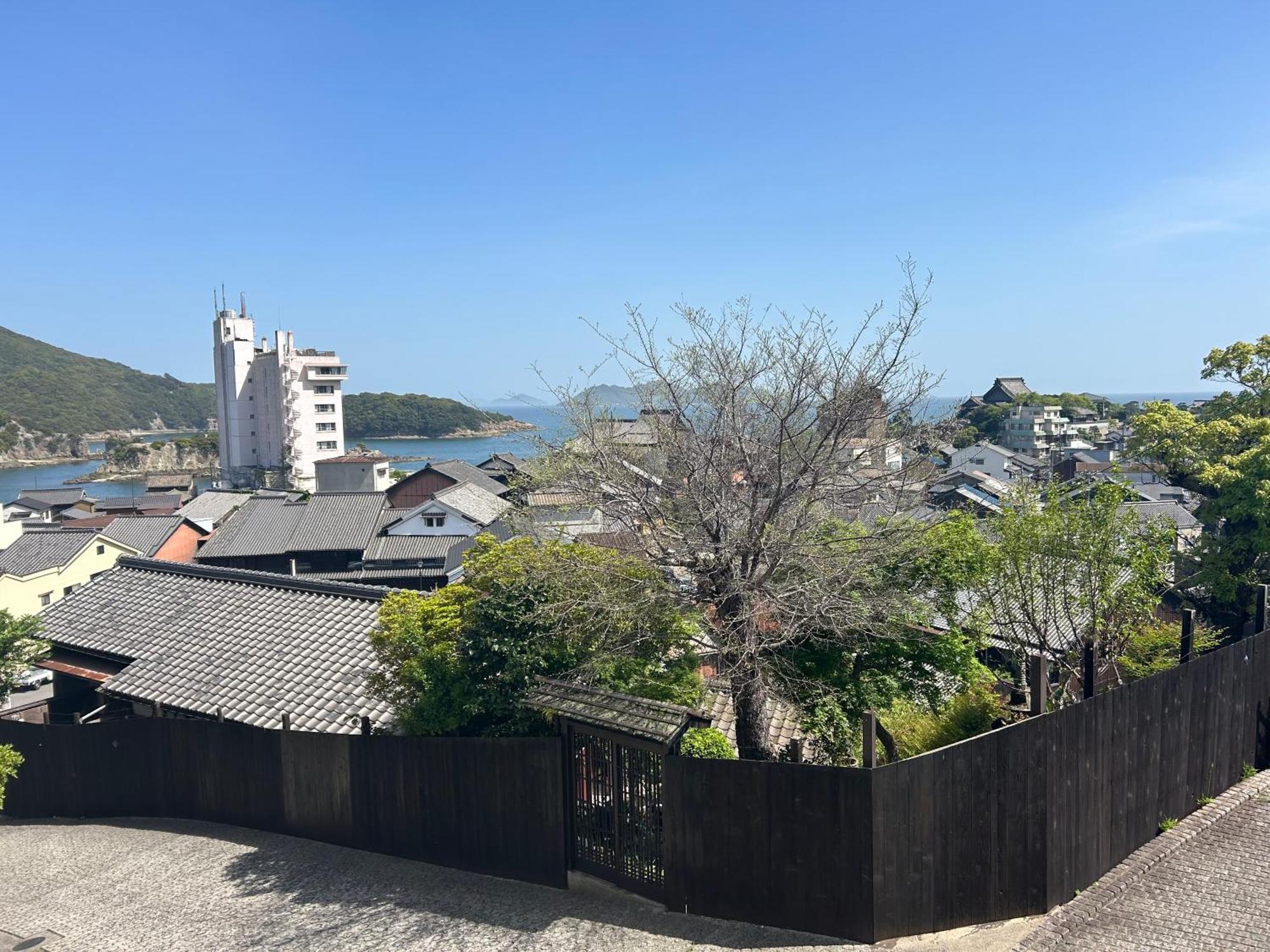 城跡石垣上の絶景古民家宿 鞆城茶屋庵 Tomo Zewnętrze zdjęcie