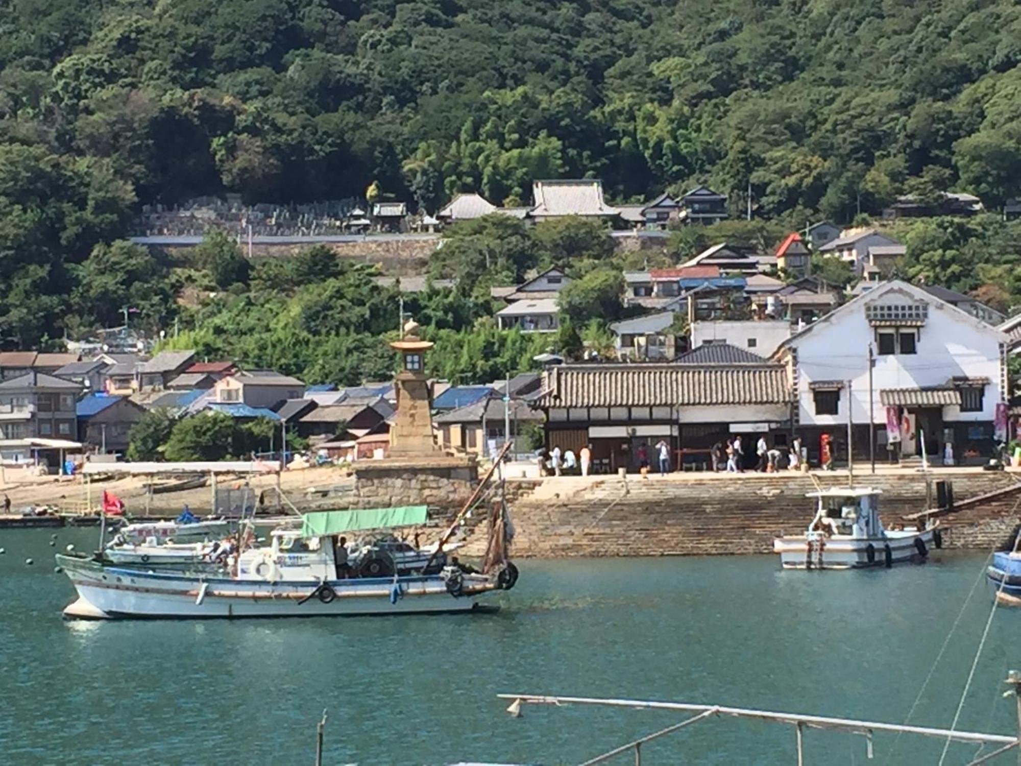 城跡石垣上の絶景古民家宿 鞆城茶屋庵 Tomo Zewnętrze zdjęcie